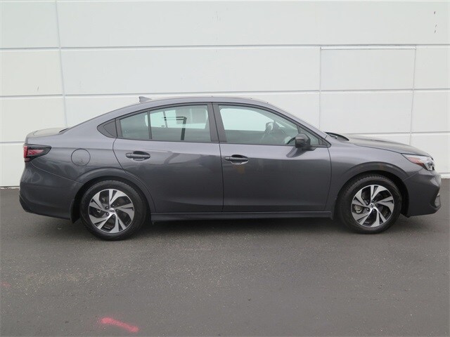 2025 Subaru Legacy Premium photo 4