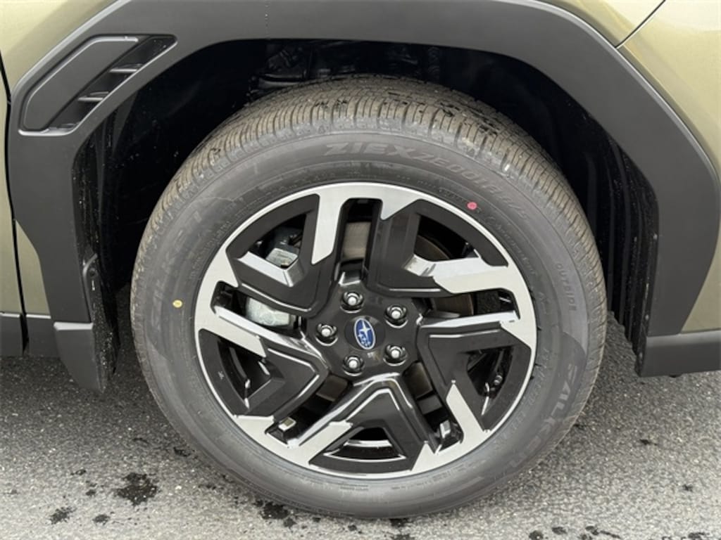 New 2025 Subaru Forester Limited SUV