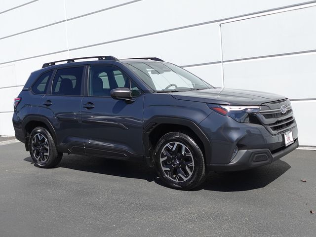 2025 Subaru Forester Premium's photo