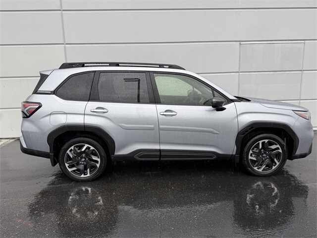 2025 Subaru Forester Limited photo 4