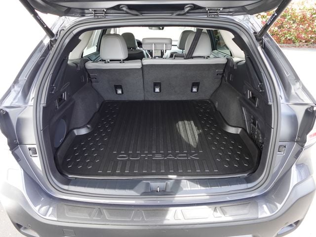 2023 Subaru Outback Limited - Photo 7