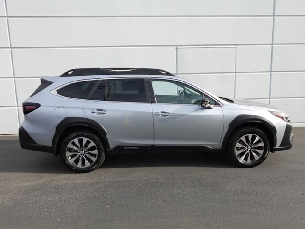 Used 2023 Subaru Outback Limited SUV