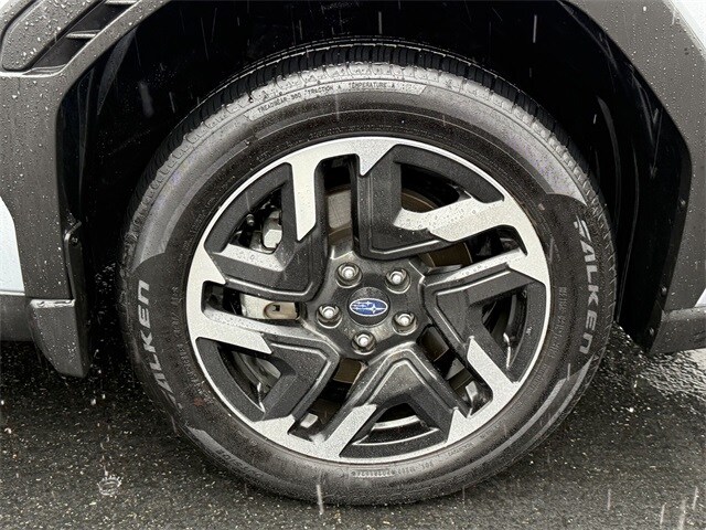 2025 Subaru Forester Limited photo 3