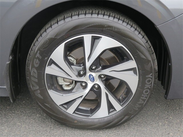 2025 Subaru Legacy Premium photo 3