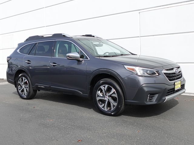 2022 Subaru Outback Touring's photo