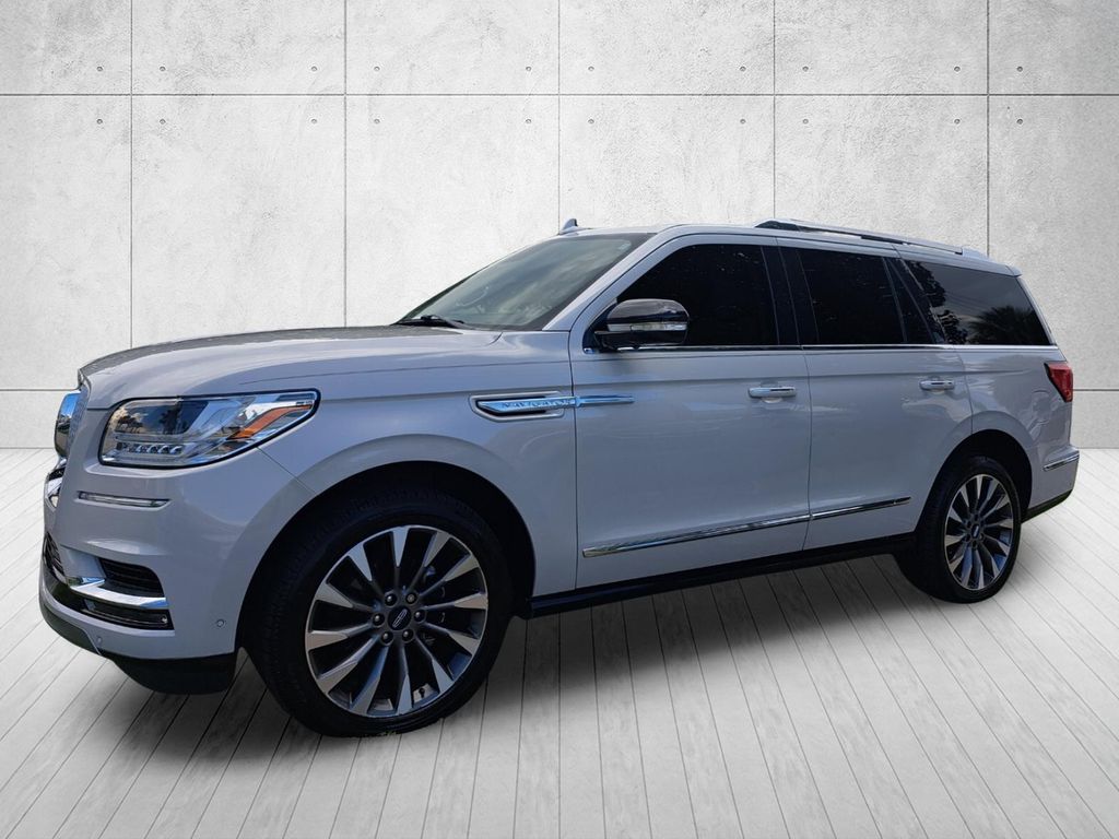 2021 Lincoln Navigator Reserve's photo