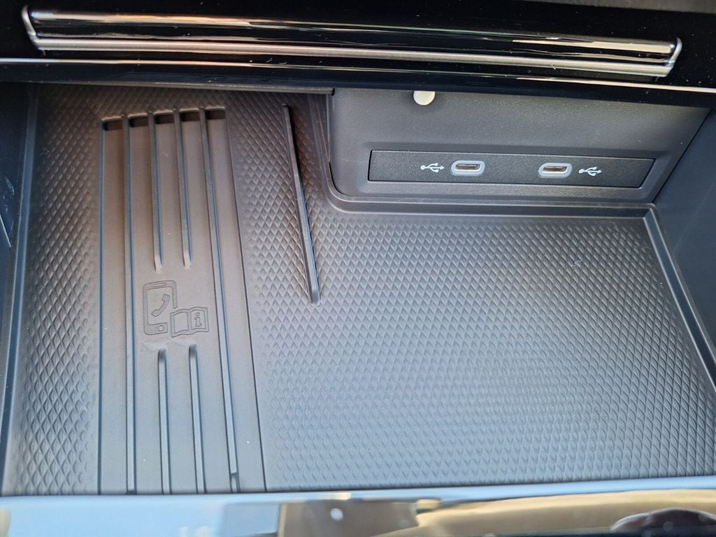 2026 Volkswagen Atlas SE w/Tech - Photo 17