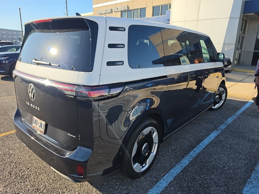 Used 2025 Volkswagen ID. Buzz Pro S Plus Minivan/Van