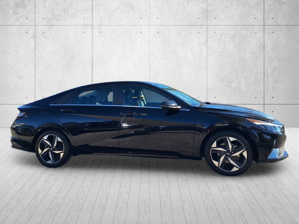 Used 2022 Hyundai Elantra Hybrid Limited Sedan
