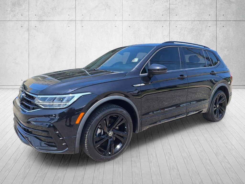 2024 Volkswagen Tiguan 2.0T SE R-Line Black