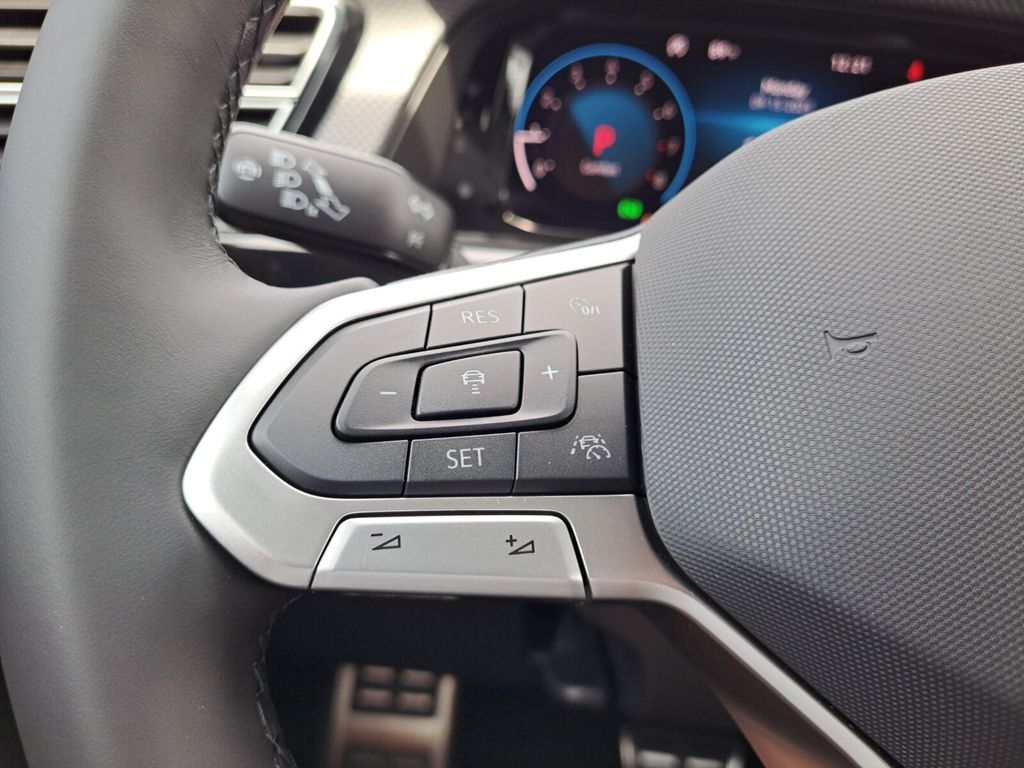 2026 Volkswagen Atlas Cross Sport SEL Premium R-LINE - Photo 14