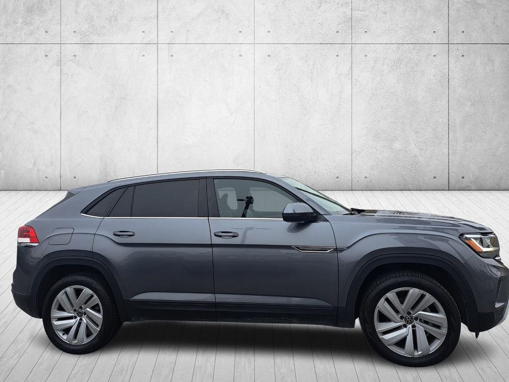 Used 2023 Volkswagen Atlas Cross Sport 2.0T SE w/Technology SUV