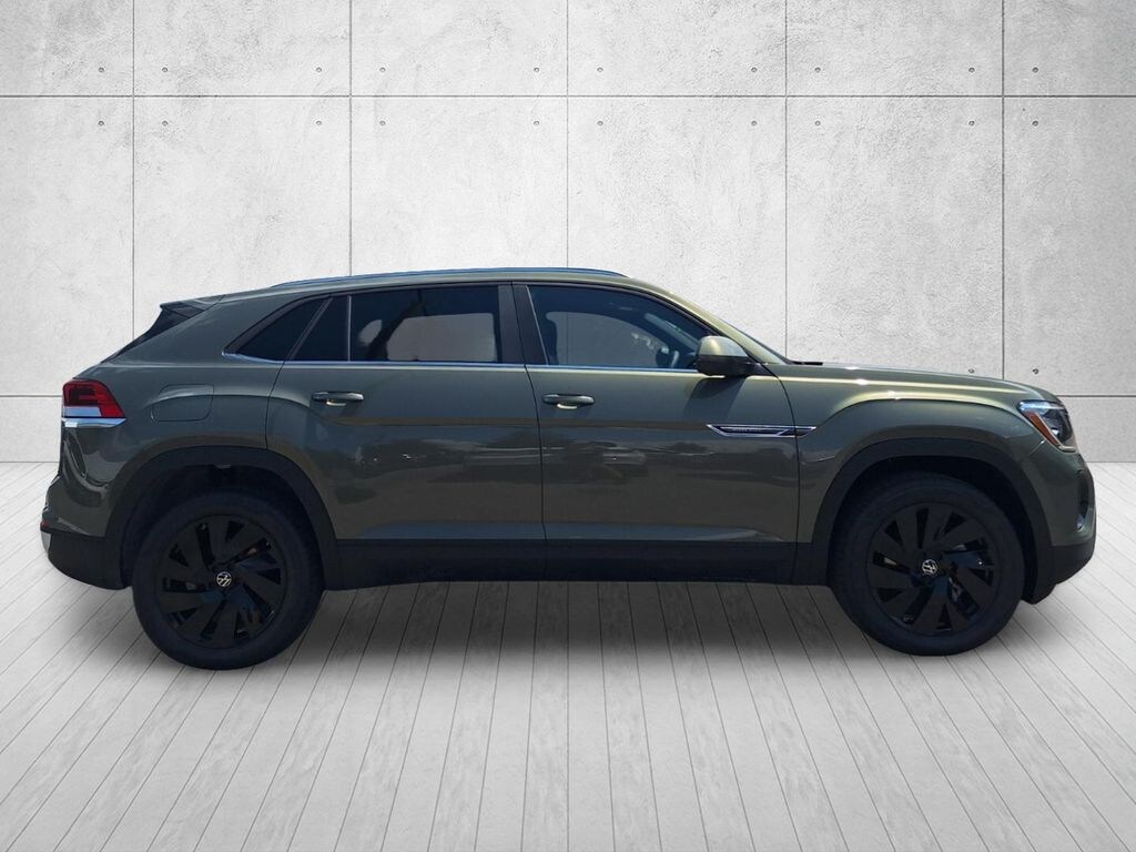 New 2026 Volkswagen Atlas Cross Sport 2.0T SE w/Technology SUV