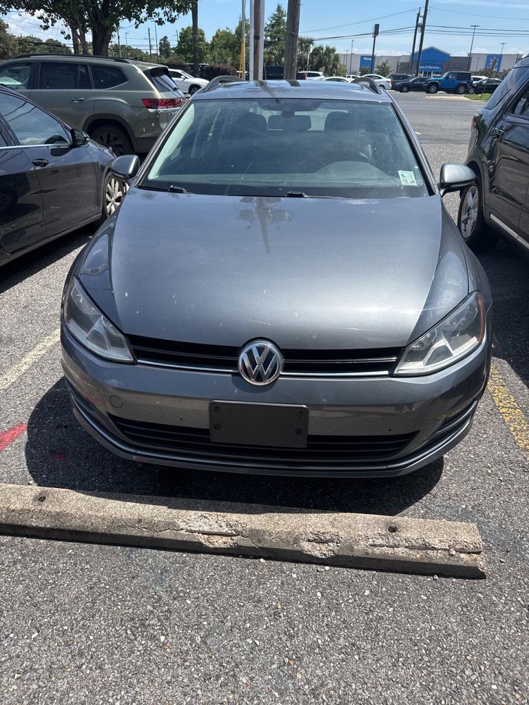 2016 Volkswagen Golf SportWagen's photo