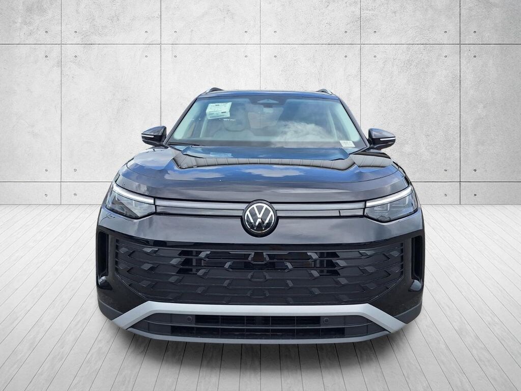 New 2026 Volkswagen Tiguan 2.0T SE SUV