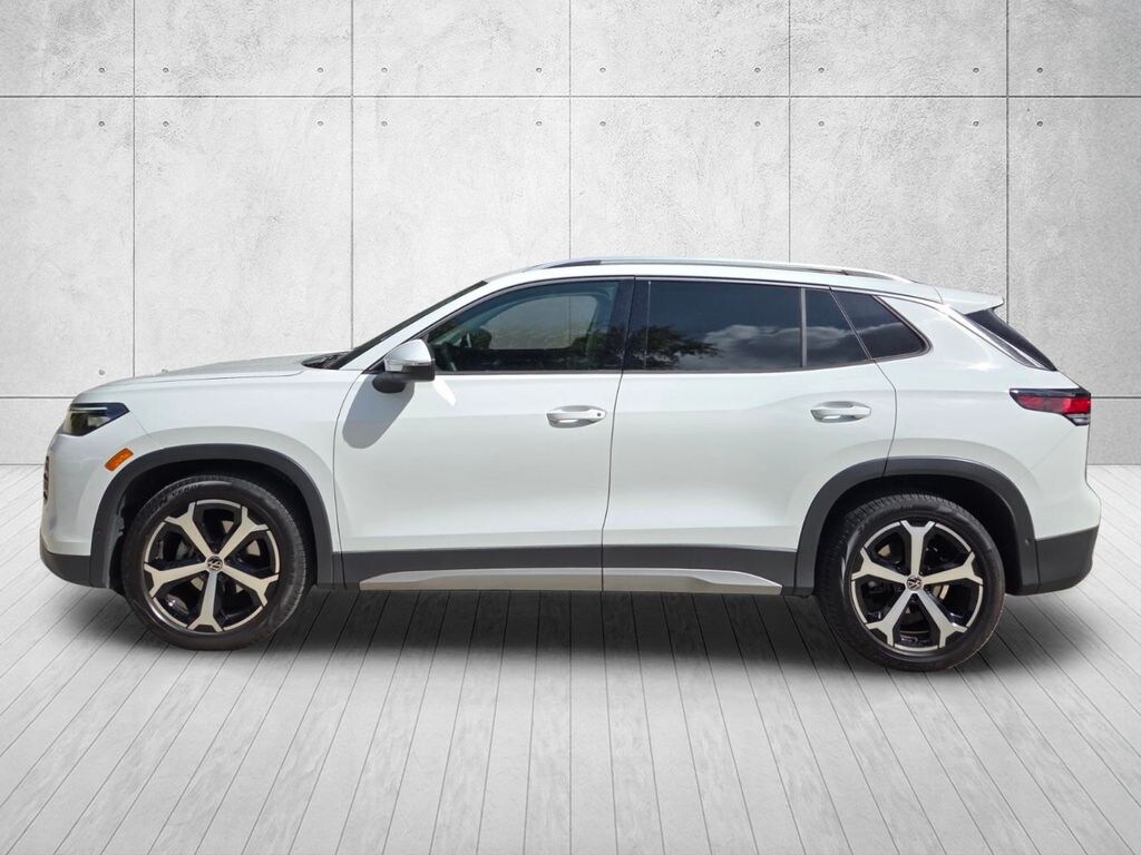 New 2026 Volkswagen Tiguan 2.0T SE SUV