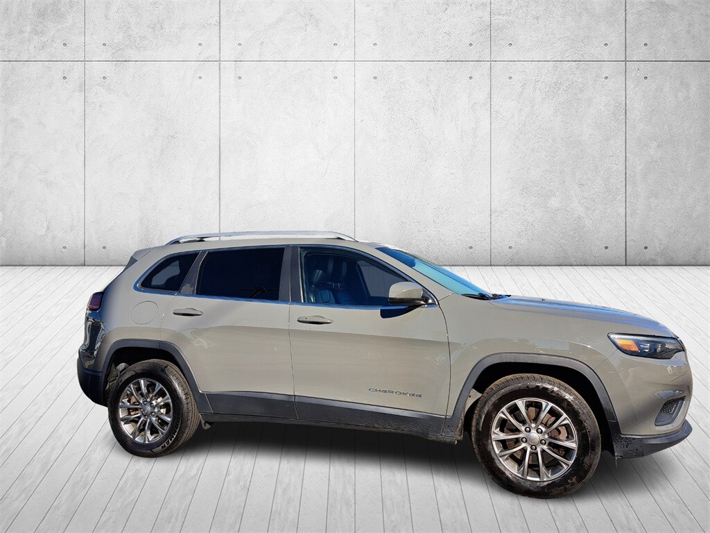 2019 Jeep Cherokee Latitude photo 4