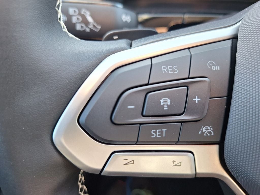 2026 Volkswagen Atlas SE w/Tech - Photo 13