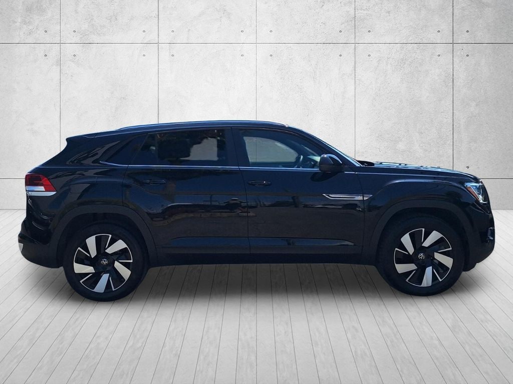 Used 2026 Volkswagen Atlas Cross Sport 2.0T SE w/Technology SUV