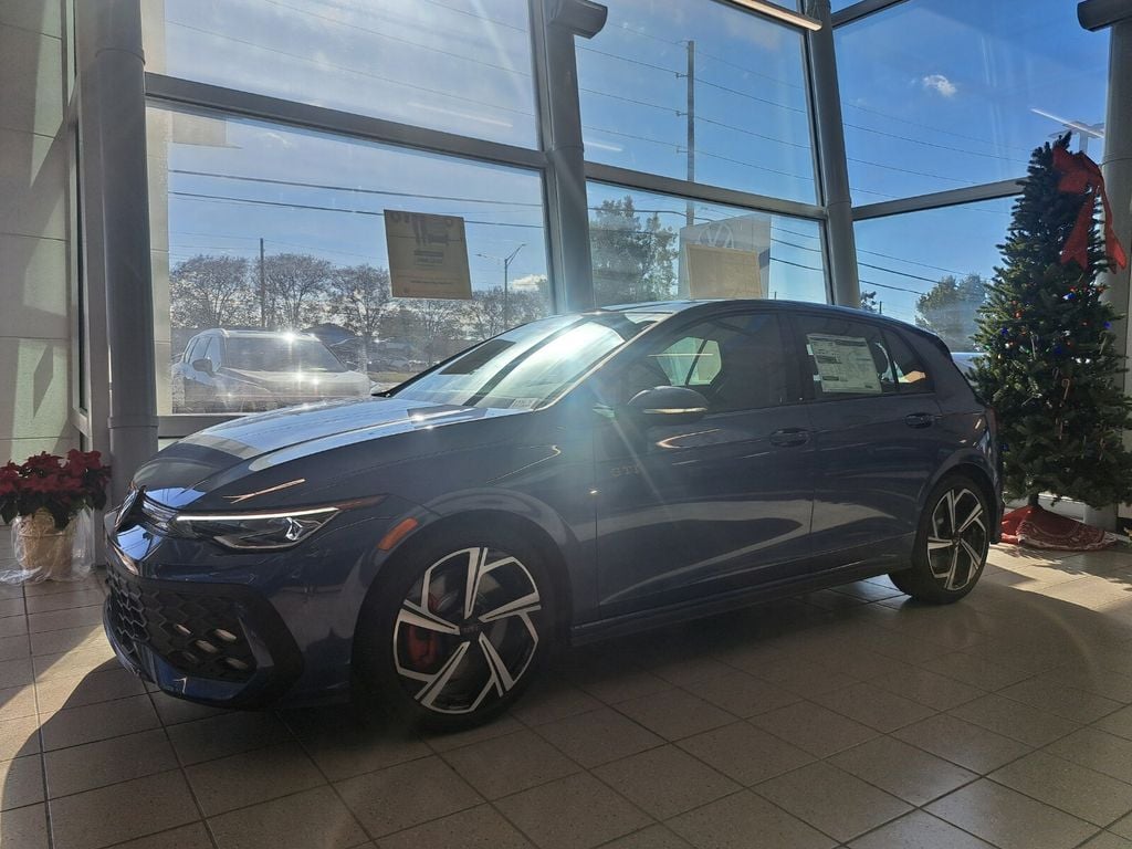 2026 Volkswagen Golf GTI SE's photo