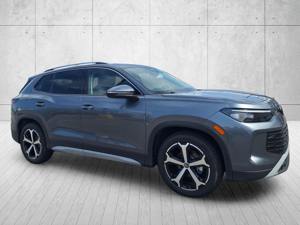 New 2026 Volkswagen Tiguan 2.0T SE SUV