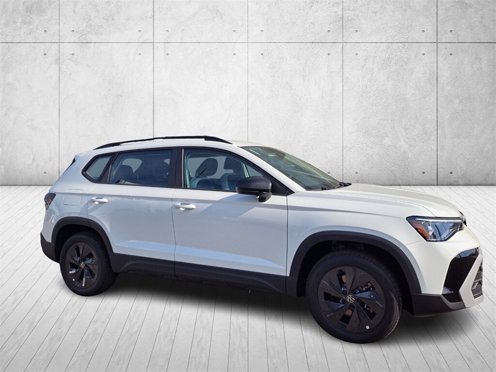 2025 Volkswagen Taos S photo 2