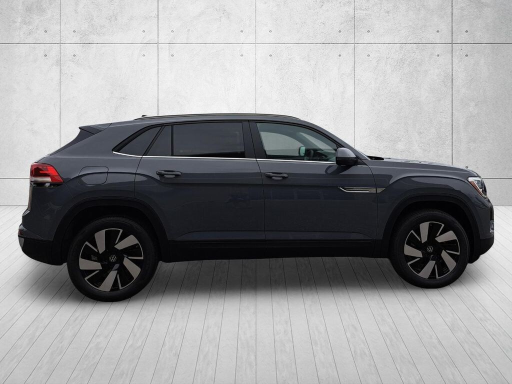 New 2026 Volkswagen Atlas Cross Sport 2.0T SE w/Technology SUV