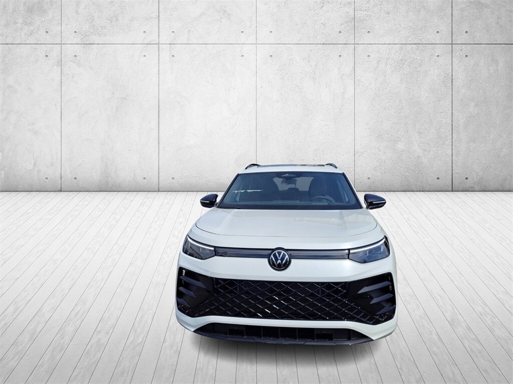 2025 Volkswagen Tiguan SE R-Line Black photo 2