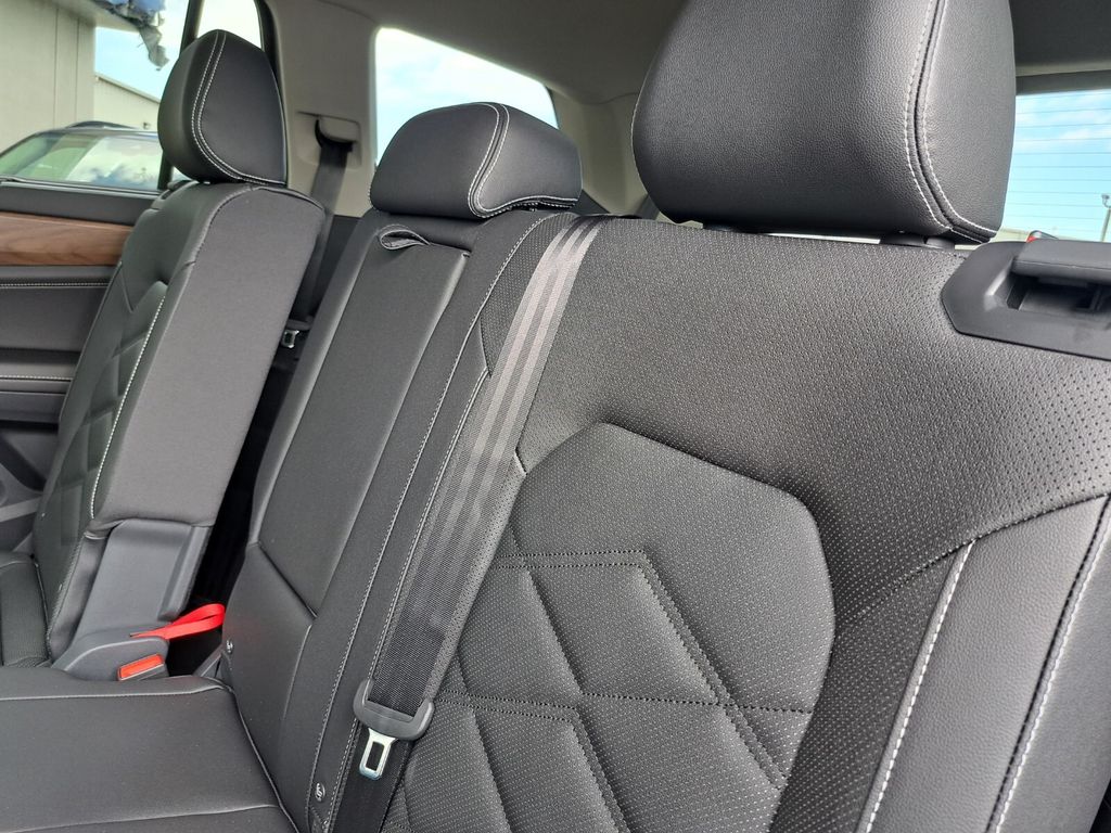 2026 Volkswagen Atlas SE w/Tech - Photo 24
