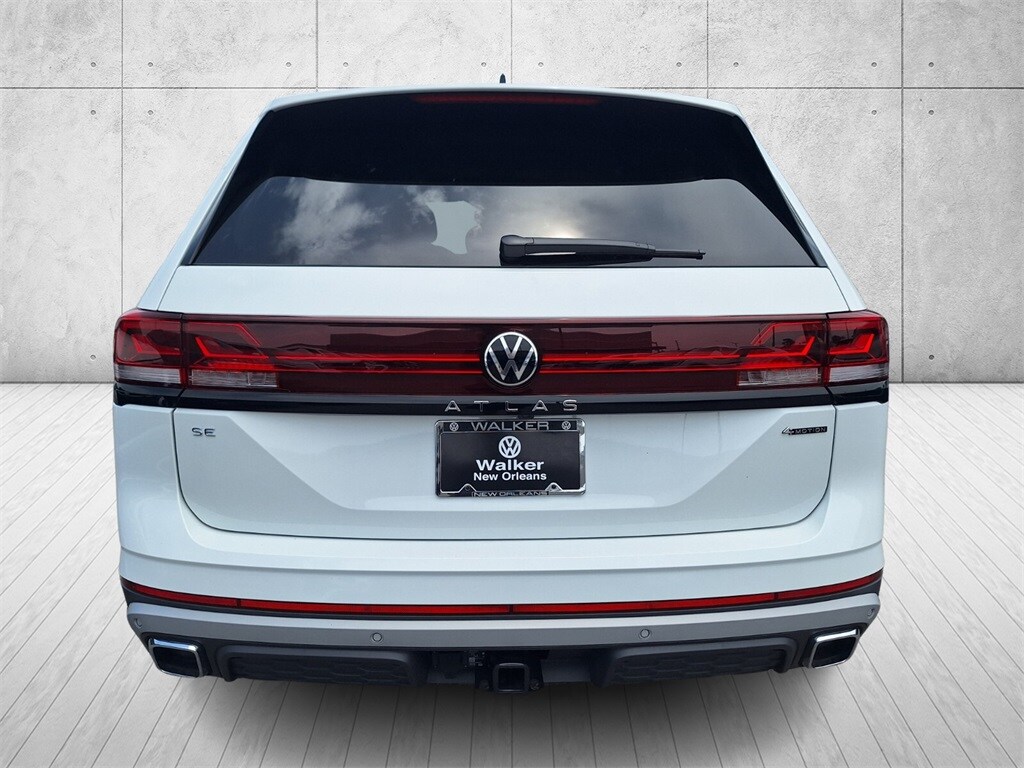 2025 Volkswagen Atlas SE Technology Peak Edition photo 4