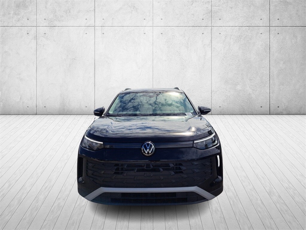 2025 Volkswagen Tiguan S photo 2