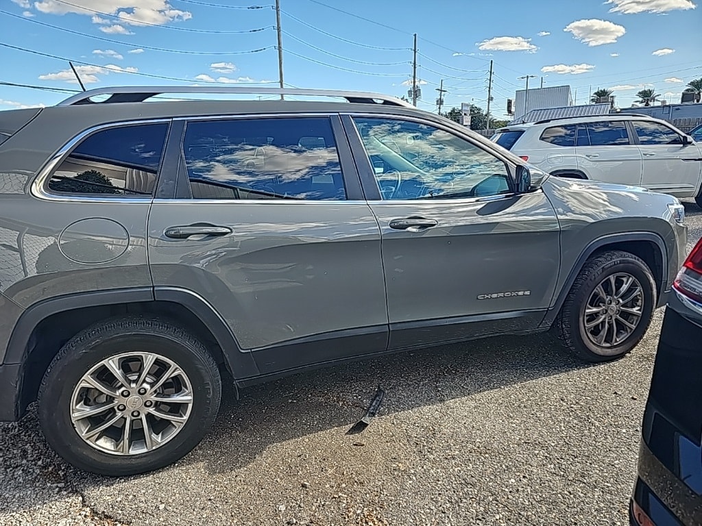 Used 2019 Jeep Cherokee Latitude Plus SUV