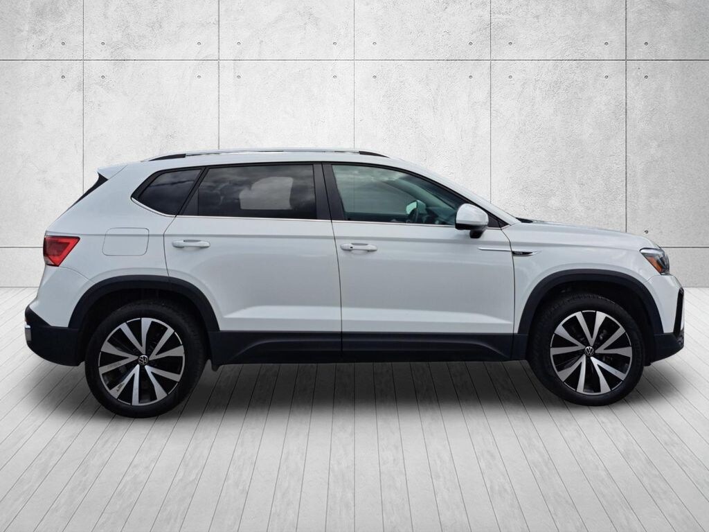 Used 2024 Volkswagen Taos 1.5T SE SUV