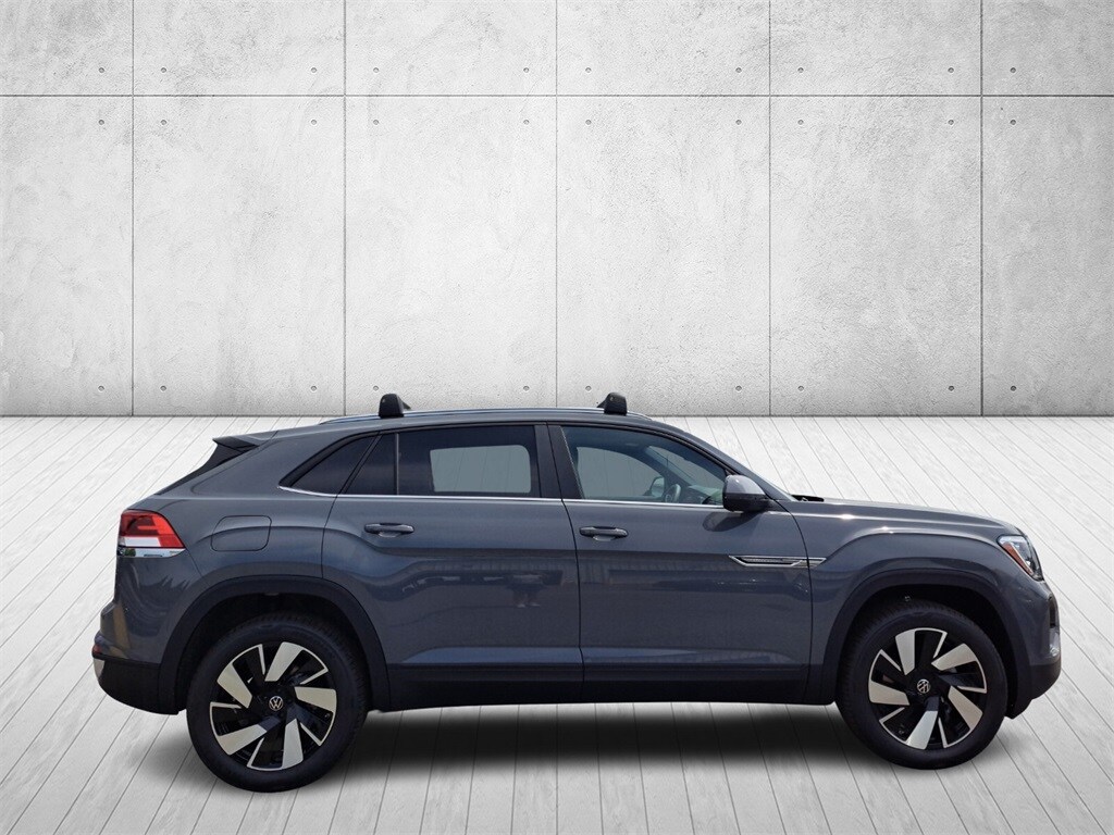 2026 Volkswagen Atlas Cross Sport SE Technology photo 4
