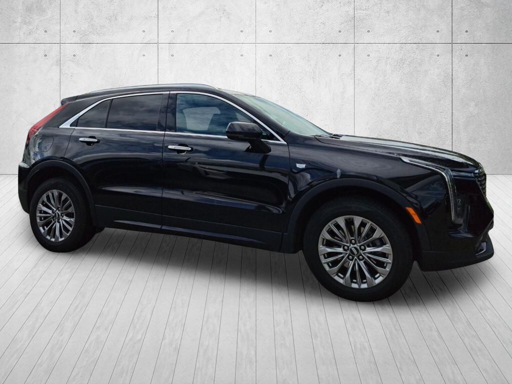 Used 2025 Cadillac XT4 Premium Luxury SUV