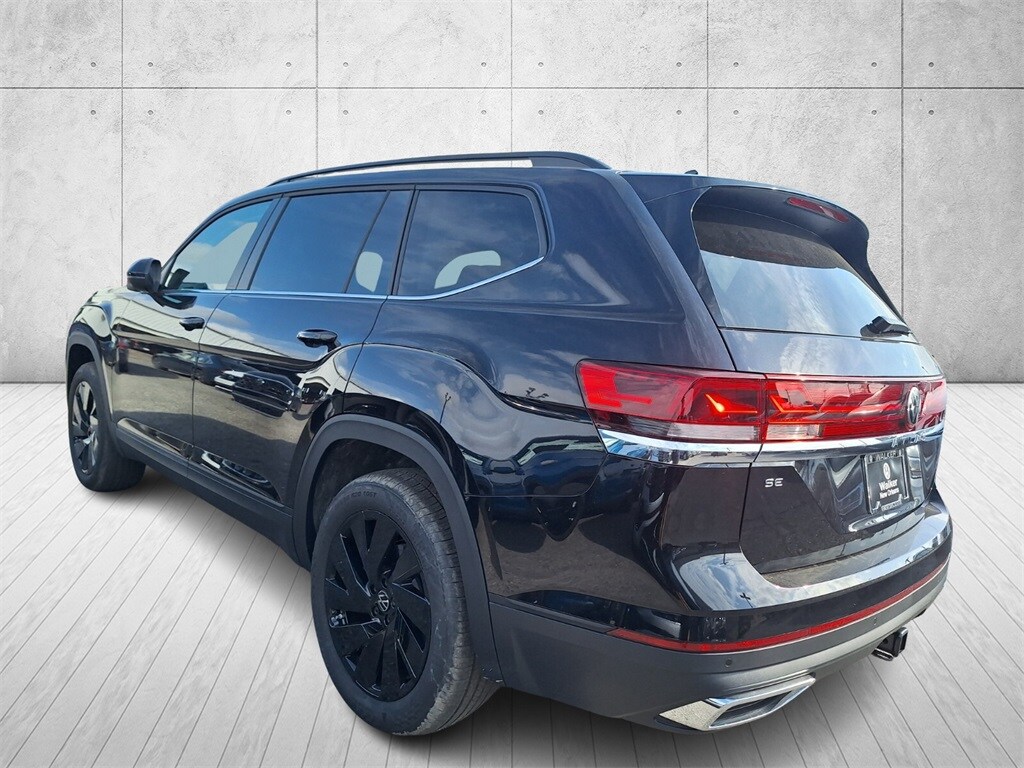 2025 Volkswagen Atlas SE Technology photo 2