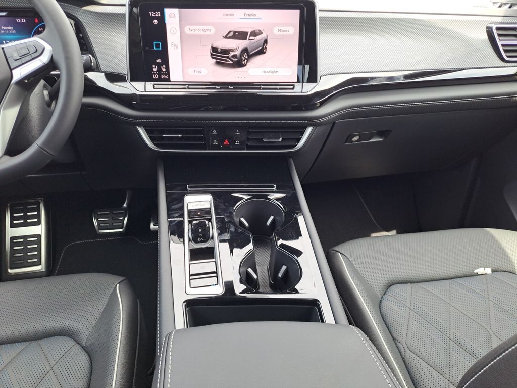 2026 Volkswagen Atlas Cross Sport SEL Premium R-LINE - Photo 21