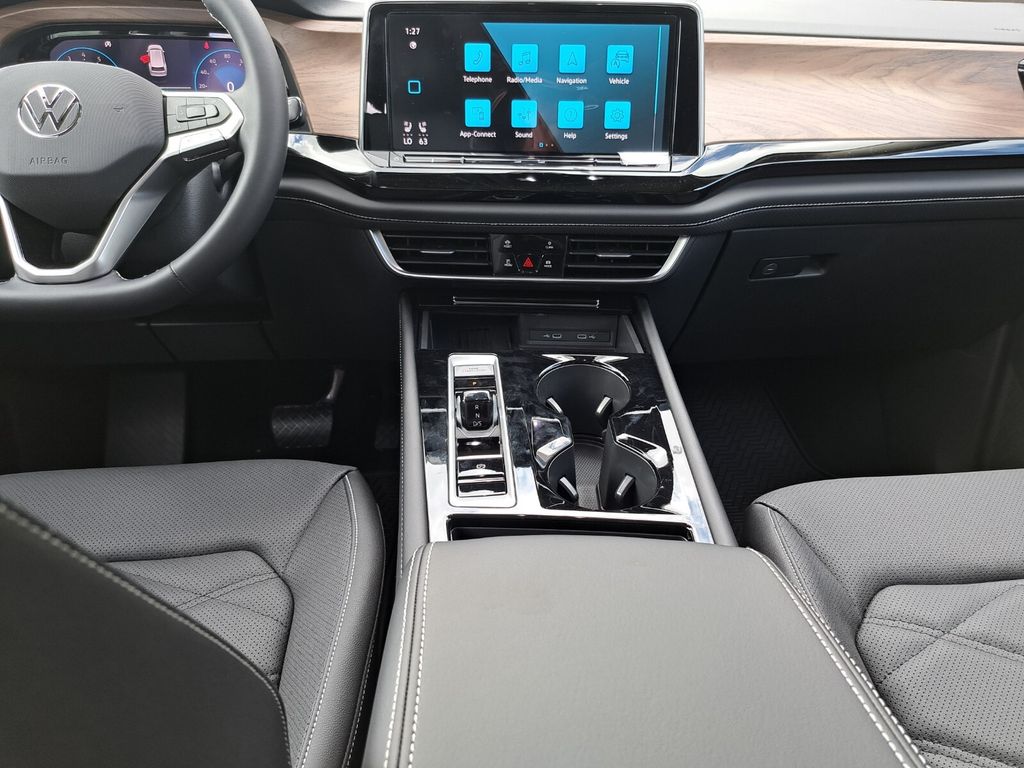 2026 Volkswagen Atlas SE w/Tech - Photo 21
