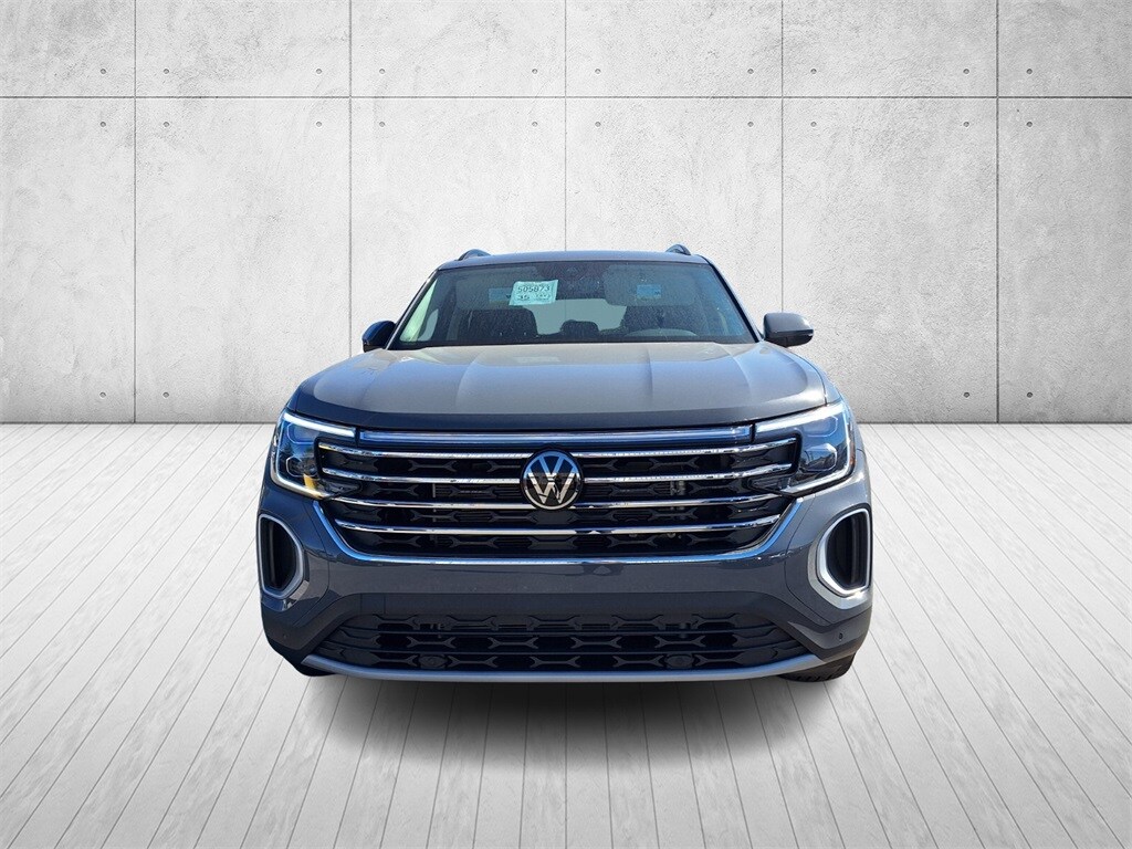 2026 Volkswagen Atlas SE Technology photo 2