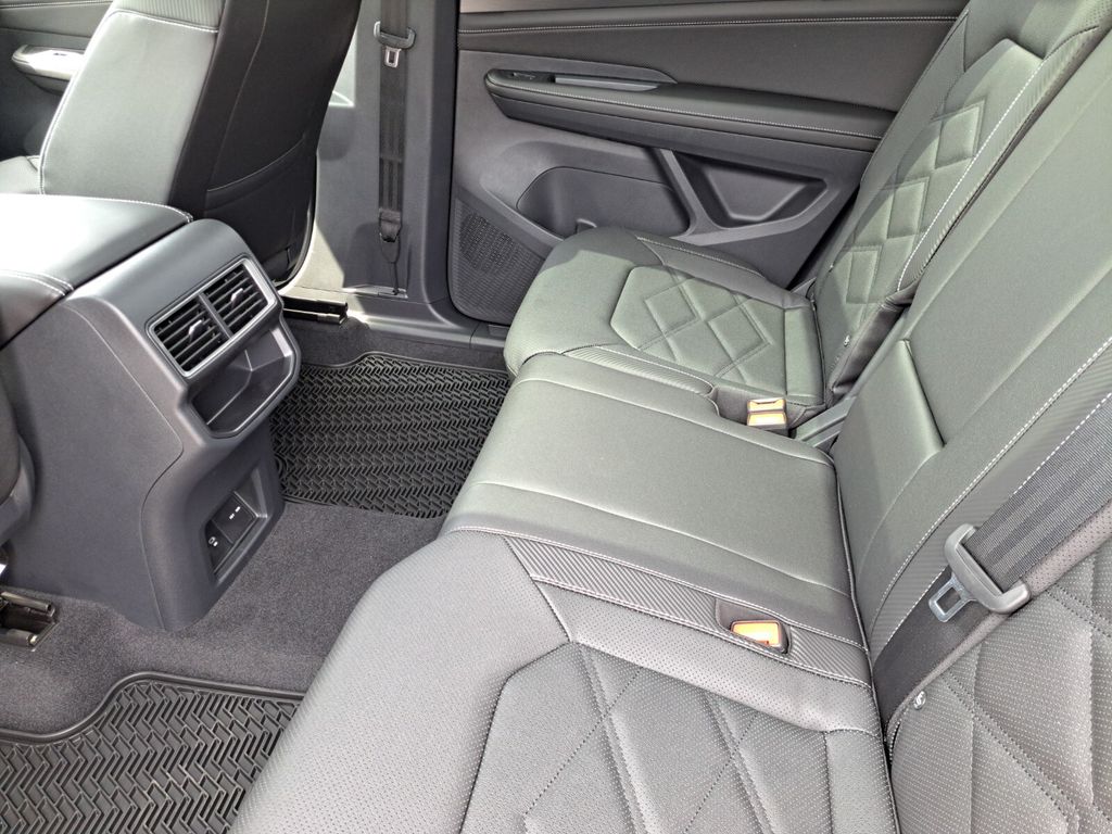 2026 Volkswagen Atlas Cross Sport SE w/Tech - Photo 24