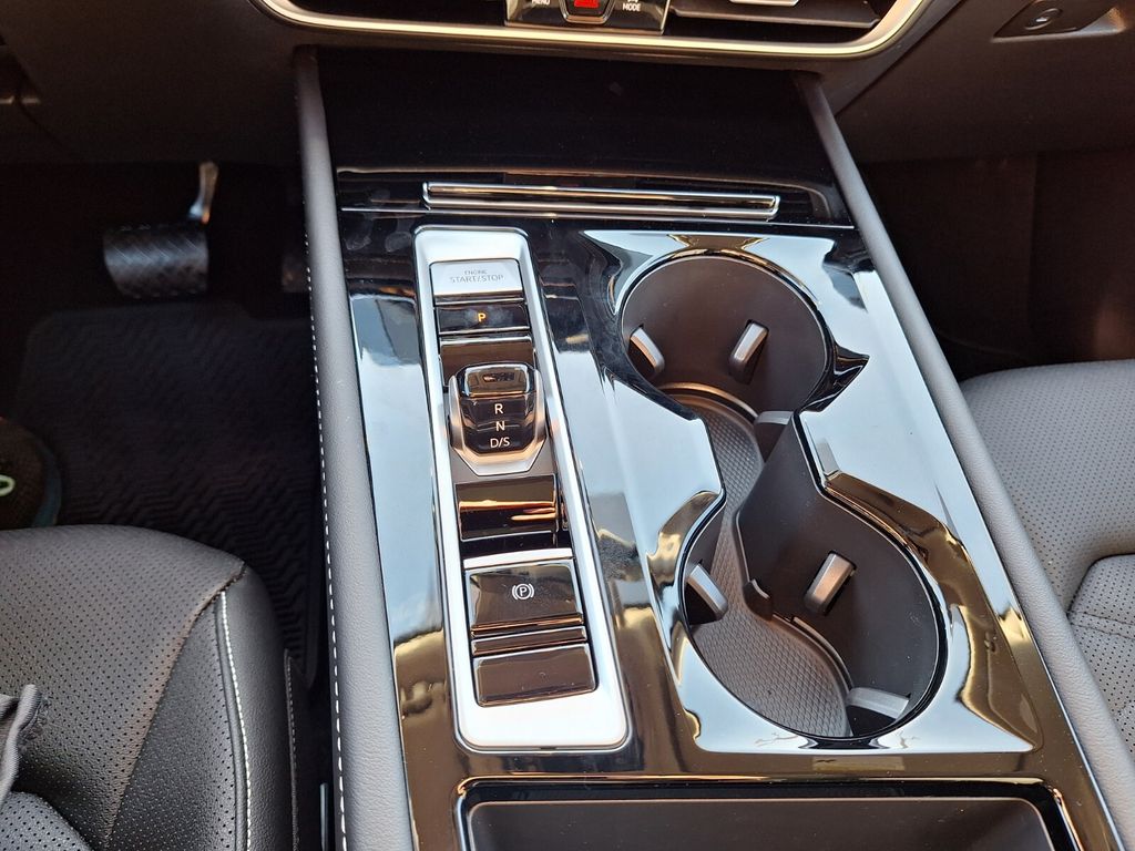 2026 Volkswagen Atlas SE w/Tech - Photo 18