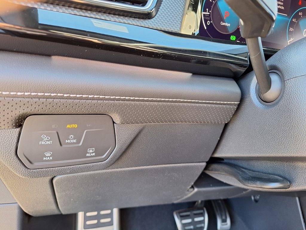 2026 Volkswagen Atlas Cross Sport SEL Premium R-LINE - Photo 20