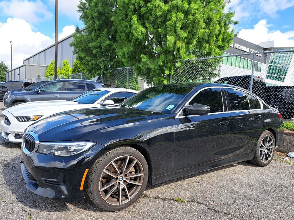 2020 BMW 3 Series 330i Sedan's photo