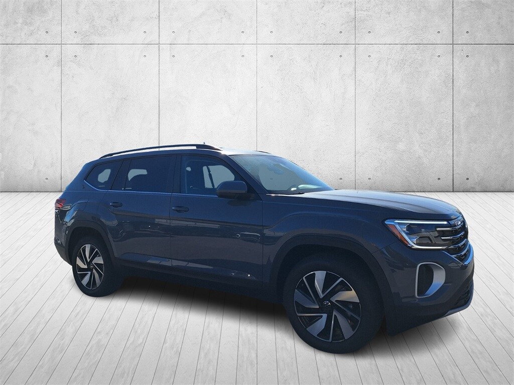 2026 Volkswagen Atlas SE Technology photo 3