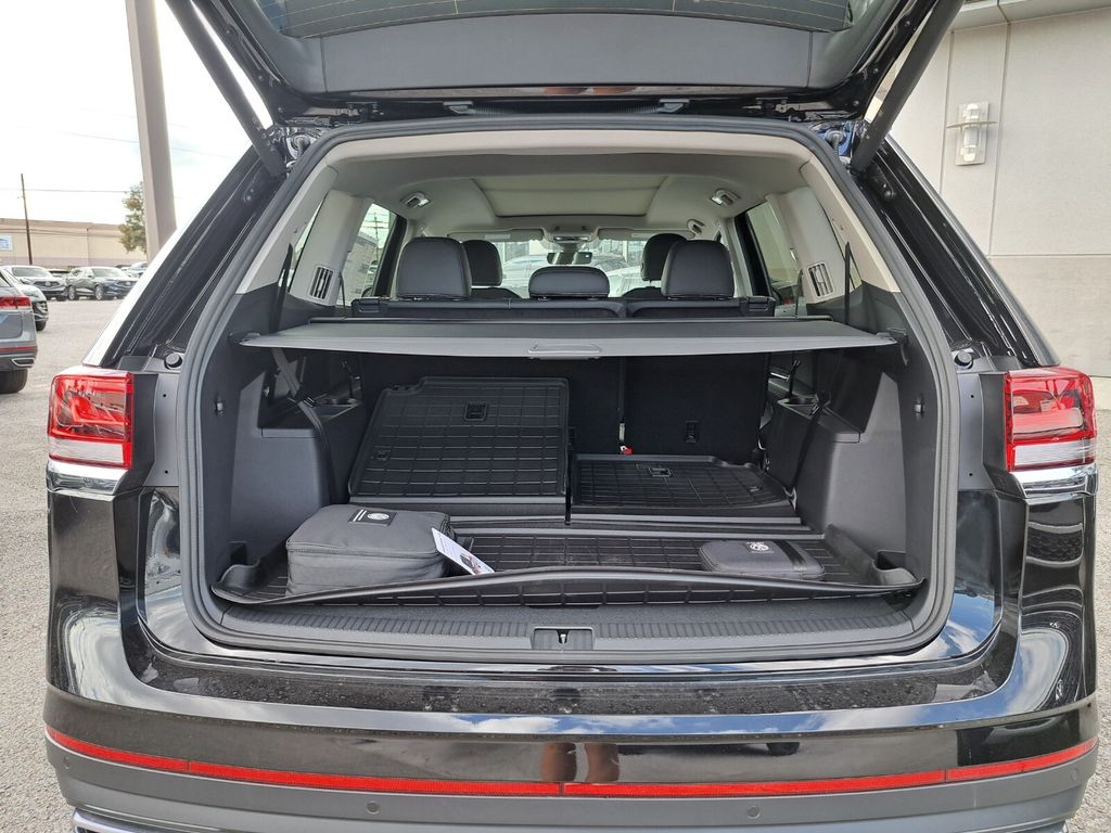 2026 Volkswagen Atlas SE w/Tech - Photo 25