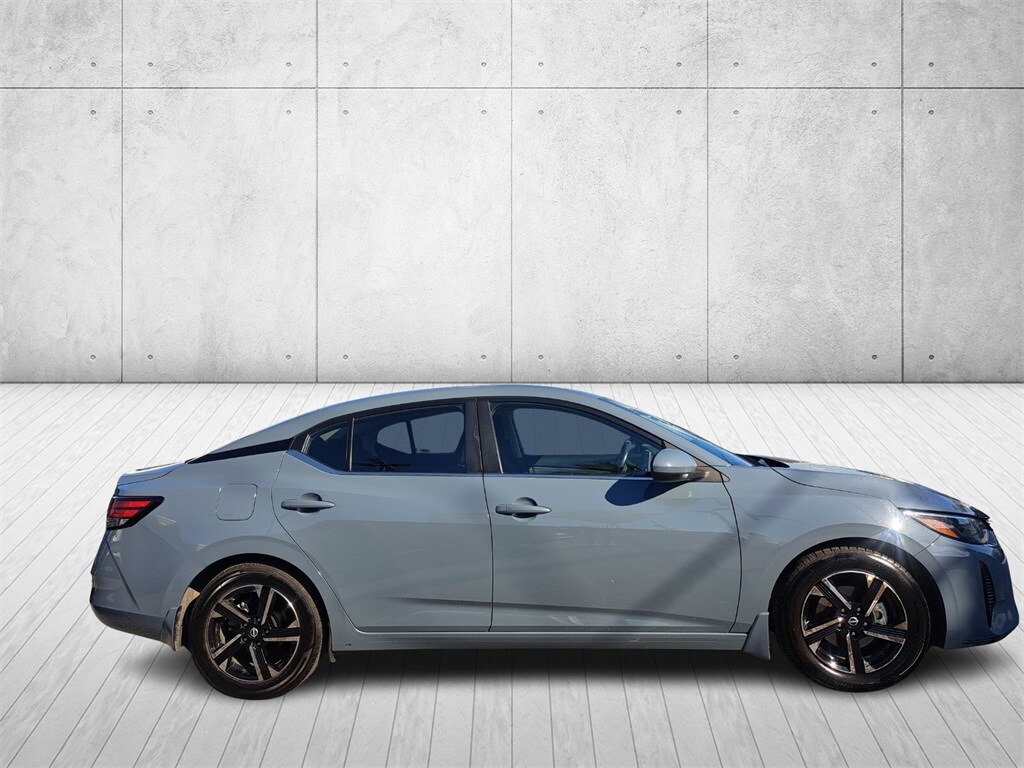 2024 Nissan Sentra SV photo 4