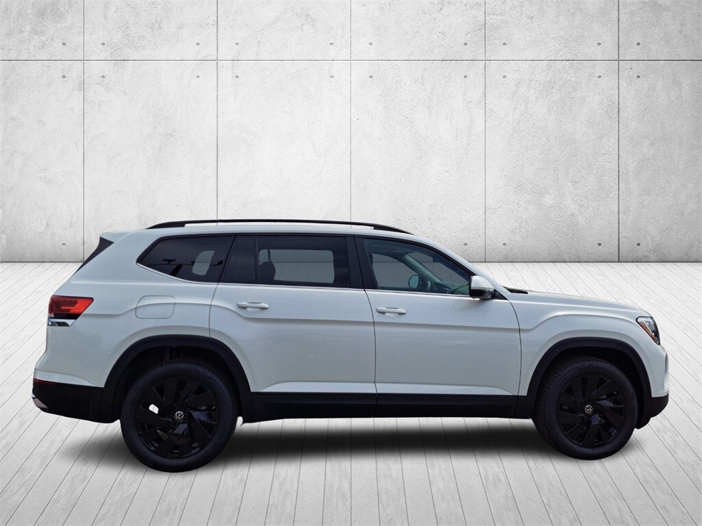 2026 Volkswagen Atlas SE Technology photo 3