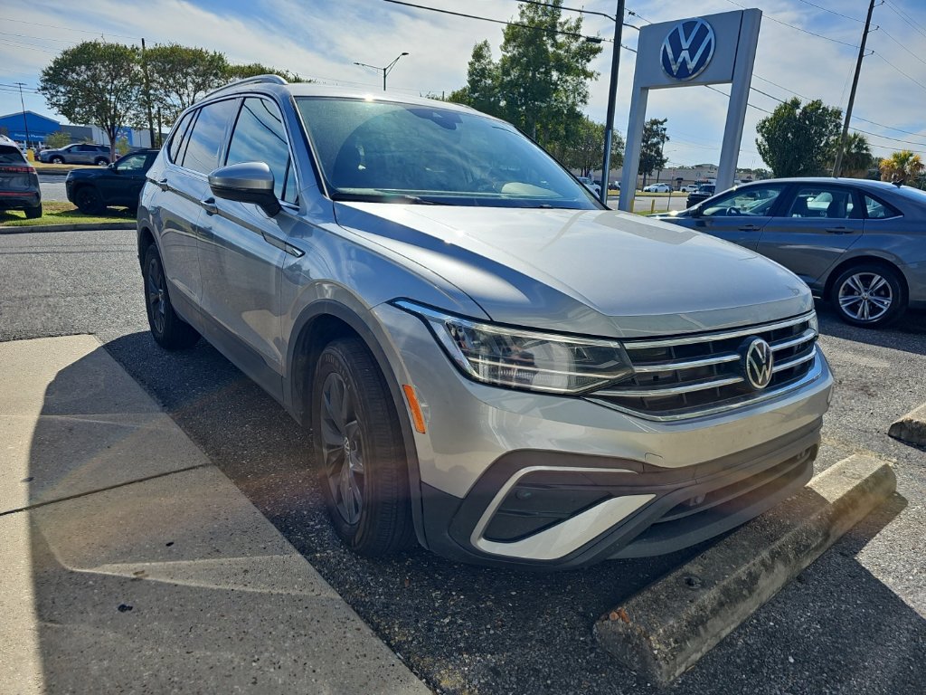 Used 2024 Volkswagen Tiguan 2.0T SE SUV