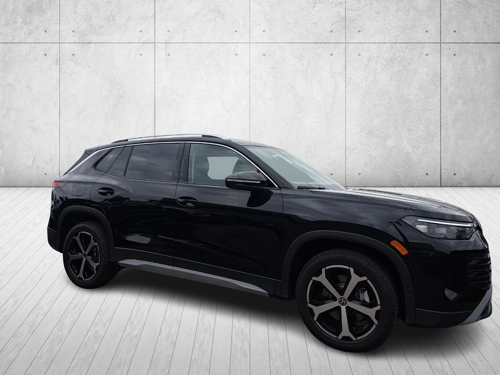 2026 Volkswagen Tiguan SE photo 2