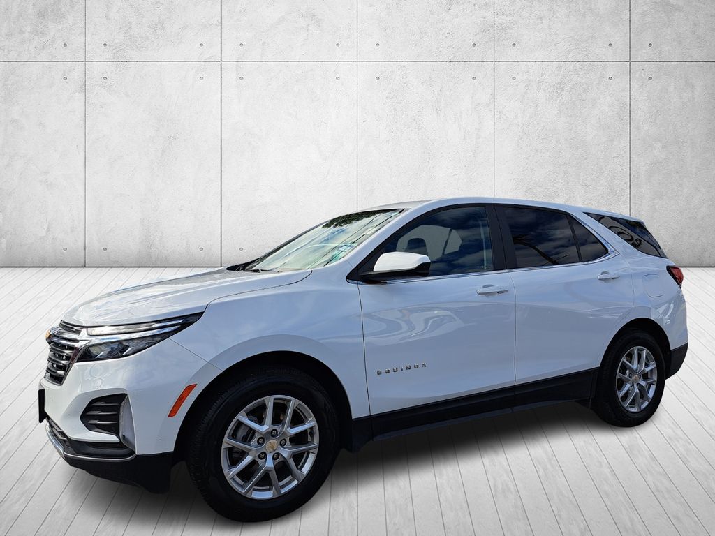 2024 Chevrolet Equinox LT's photo